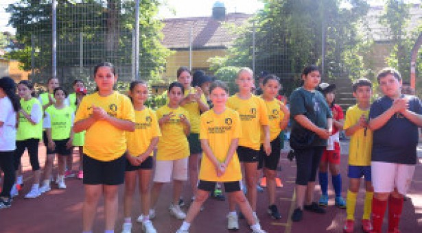 streetsisters: Mädels rocken die Straße streetsisters: Mädels rocken die Straße